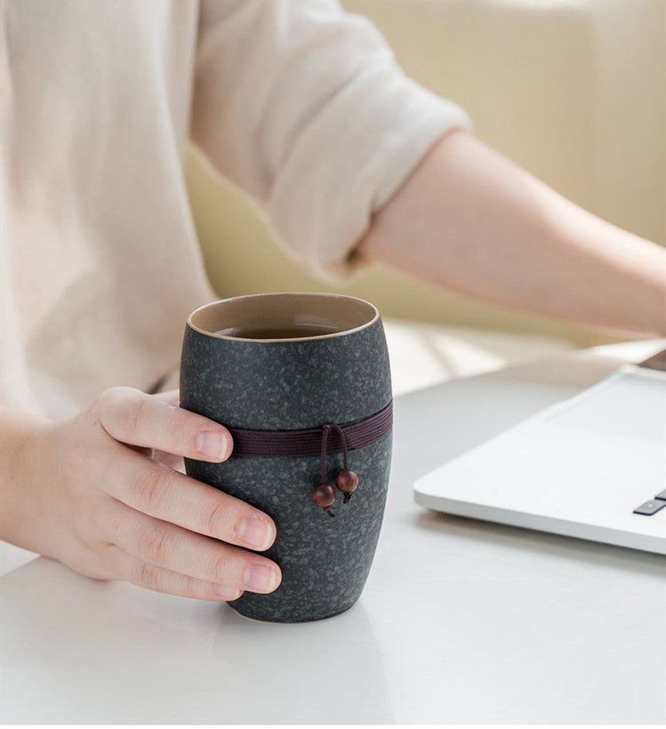 Tasse à thé en céramique pour infuser et déguster le thé