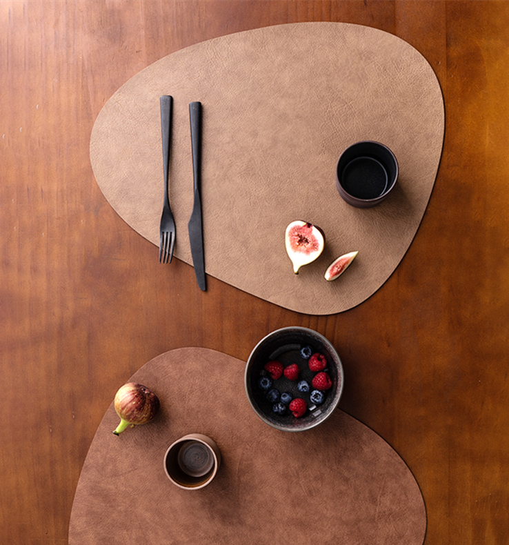Set de table en cuir imperméable avec coussin isolant thermique