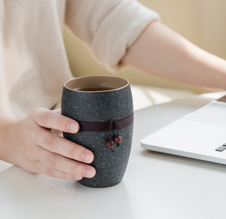 Tasse à thé en céramique pour infuser et déguster le thé