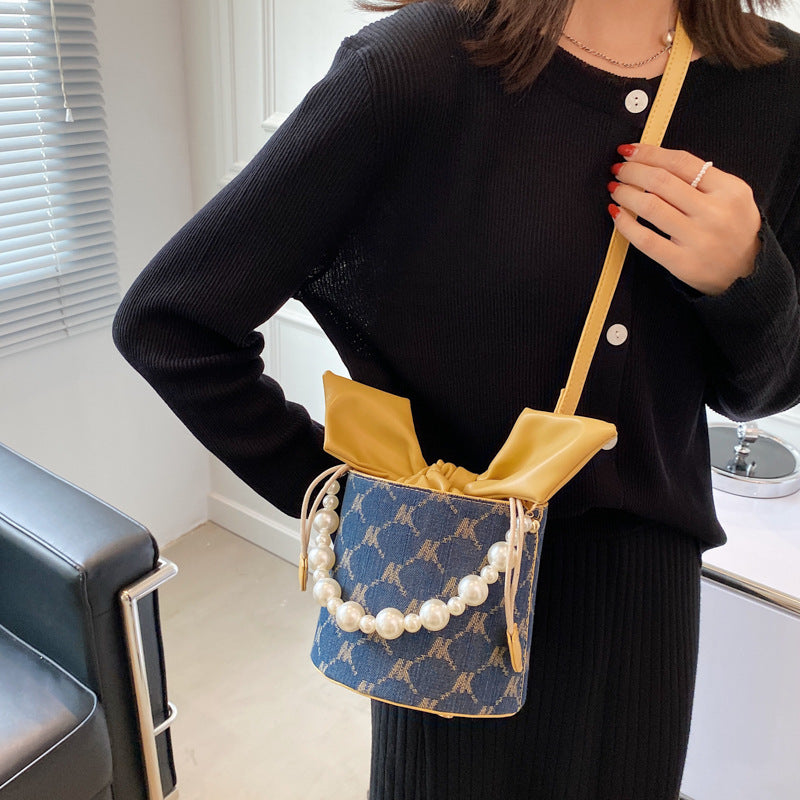 Charming Ladies Bow Bucket Bag