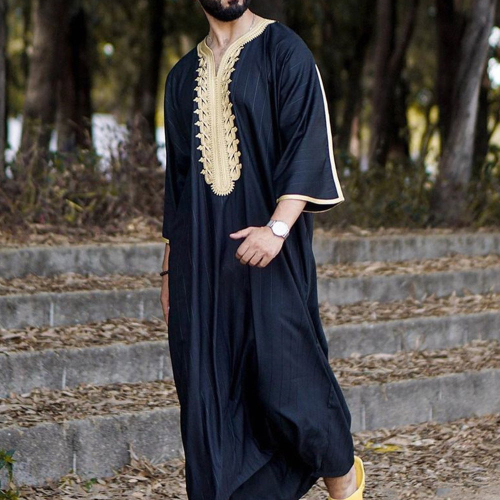 Robe longue musulmane noire élégante pour hommes