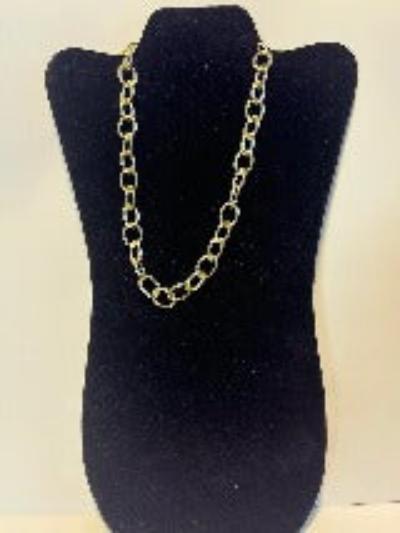 Lux Pendant Necklace