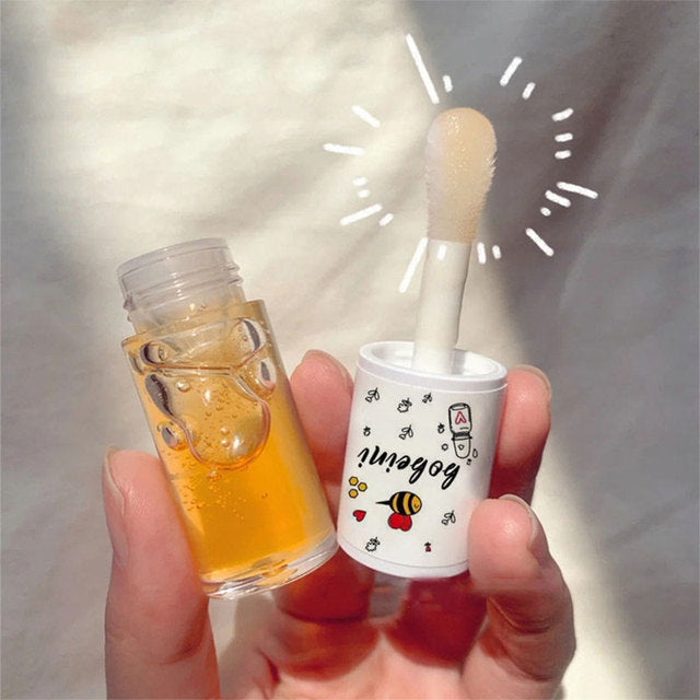 Moisturizing Lip Mask to Exfoliate and Fade Lines