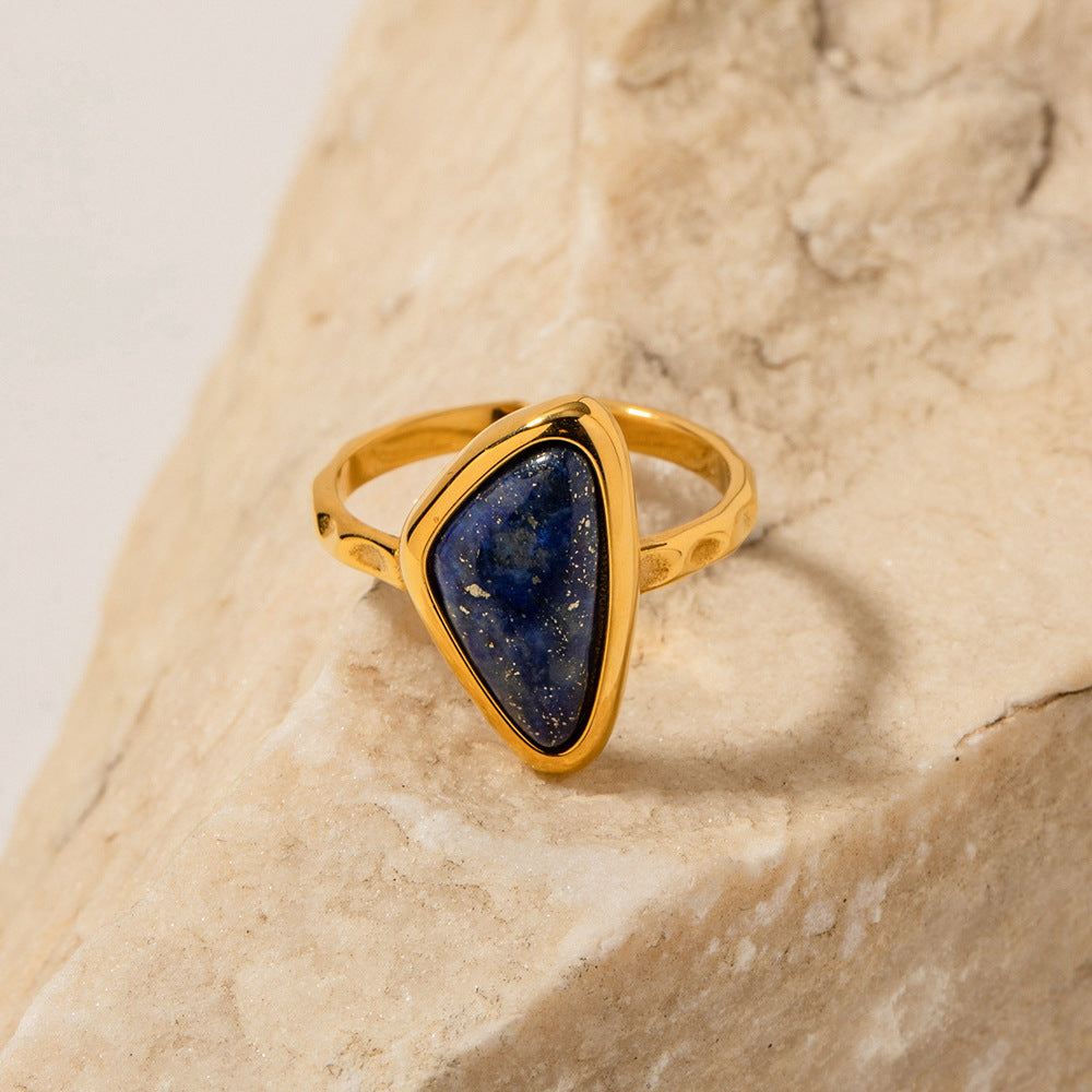 Bague pour femme avec motif triangle