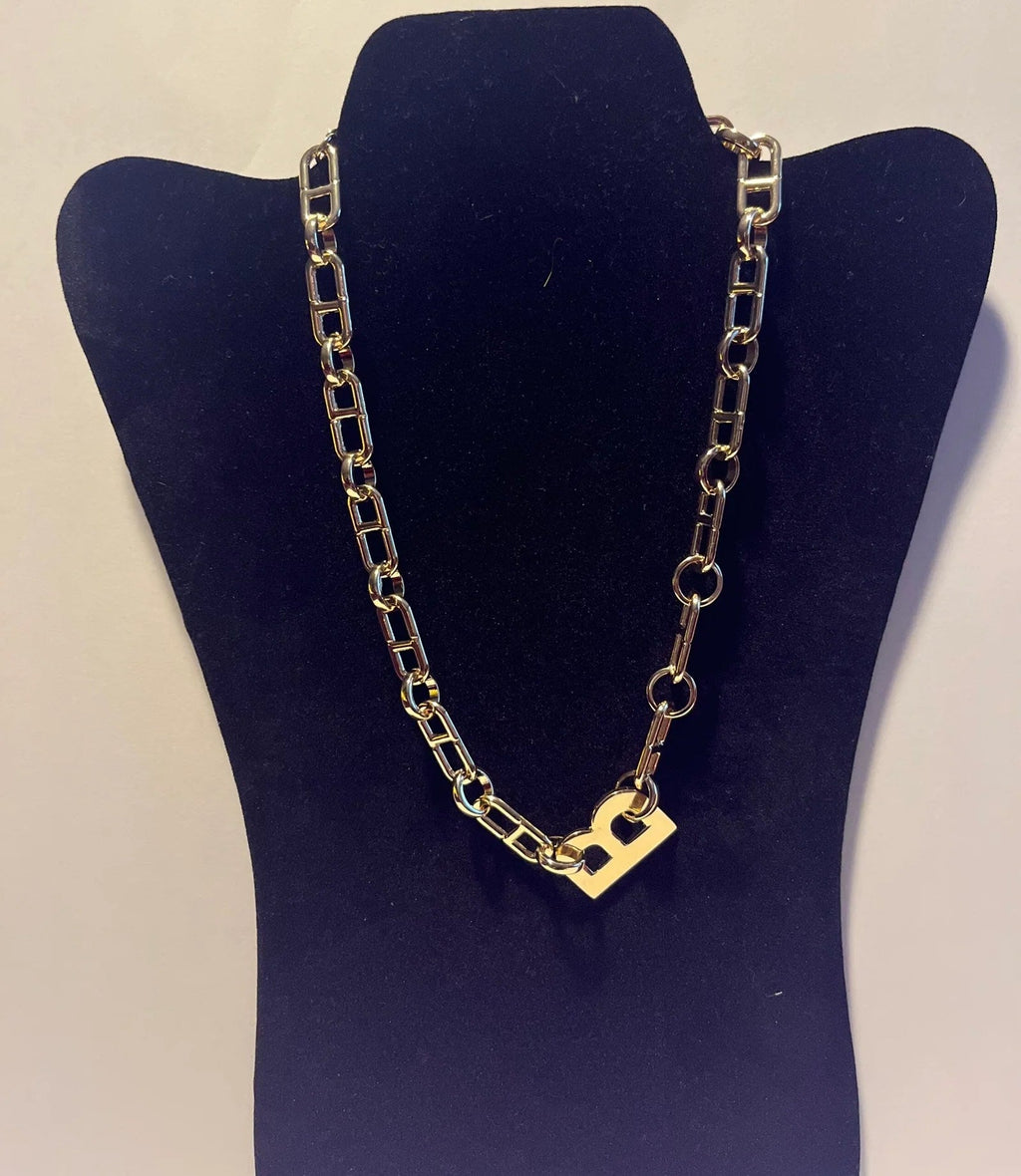 Lux Chain Pendant Necklace